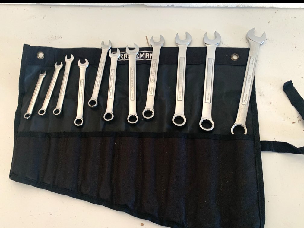 Craftsman 11-Piece Metric Combination Wrench Set with Tool Roll