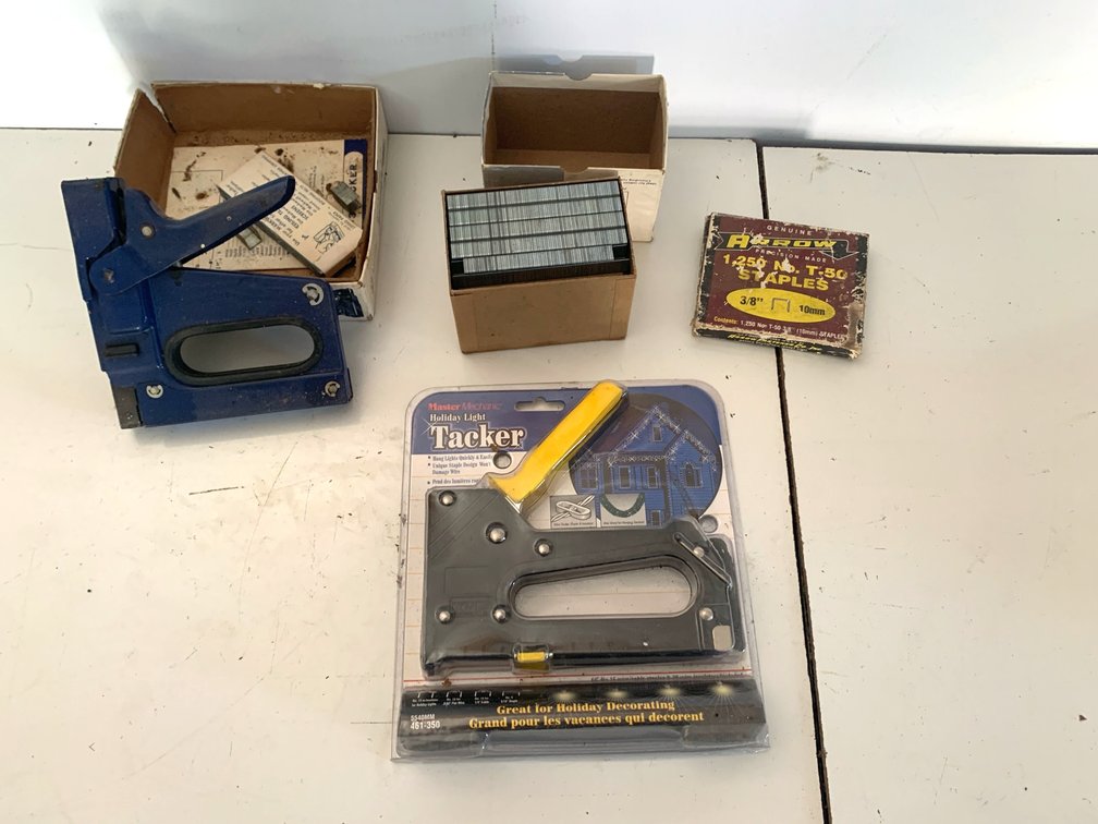 Master Mechanic & Markwell Staple Guns with Arrow T-50 Staples