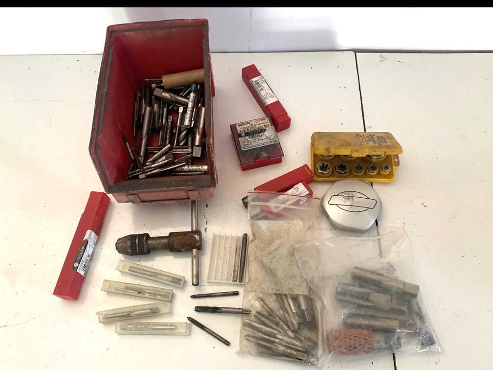 Cleveland Thread Taps, Tap Wrench, and Extractor Tooling Lot