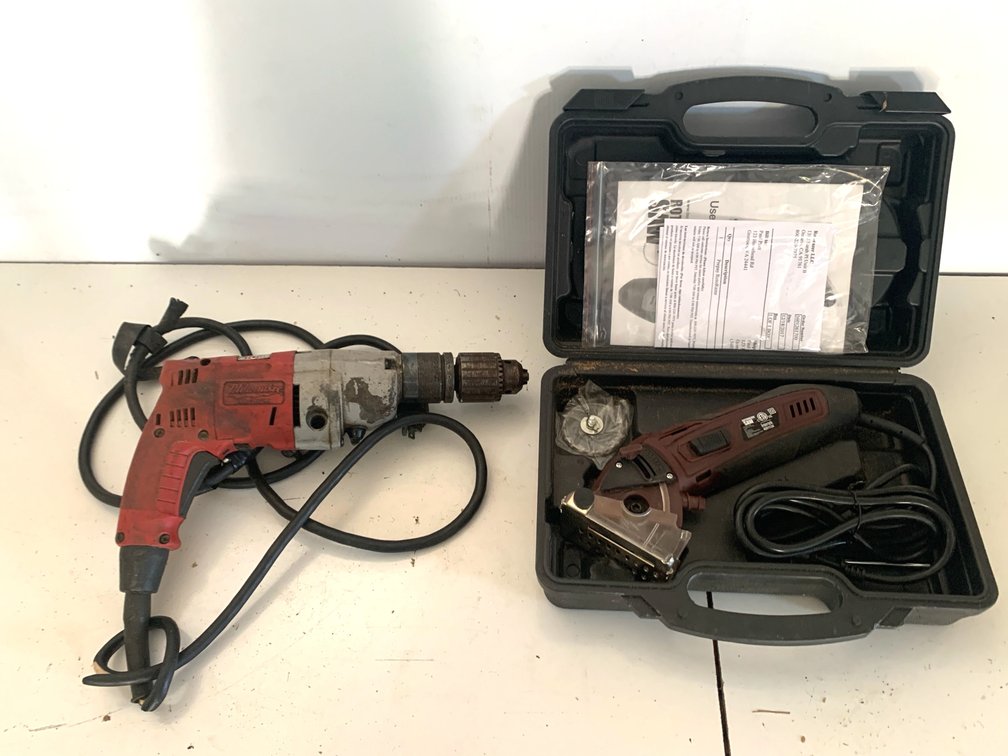 Milwaukee Magnum Corded Drill and Rotorazer Saw Kit