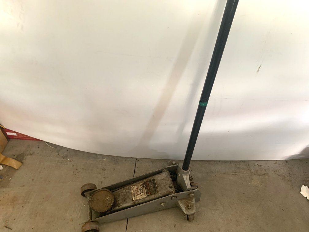 Sears 2-1/4 Ton Hydraulic Floor Jack, Model 875.12112