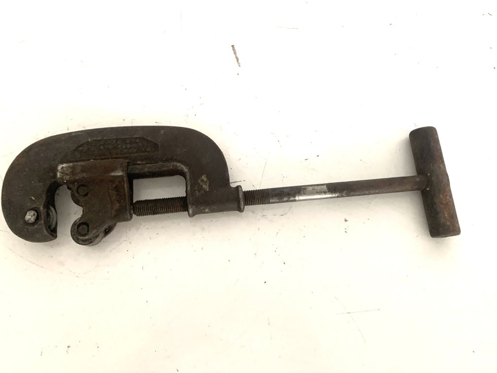 The Ridge Tool Co. Pipe Cutter