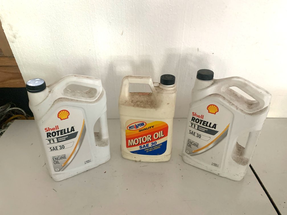 SAE 30 Motor and Diesel Engine Oil 1-Gallon Jugs