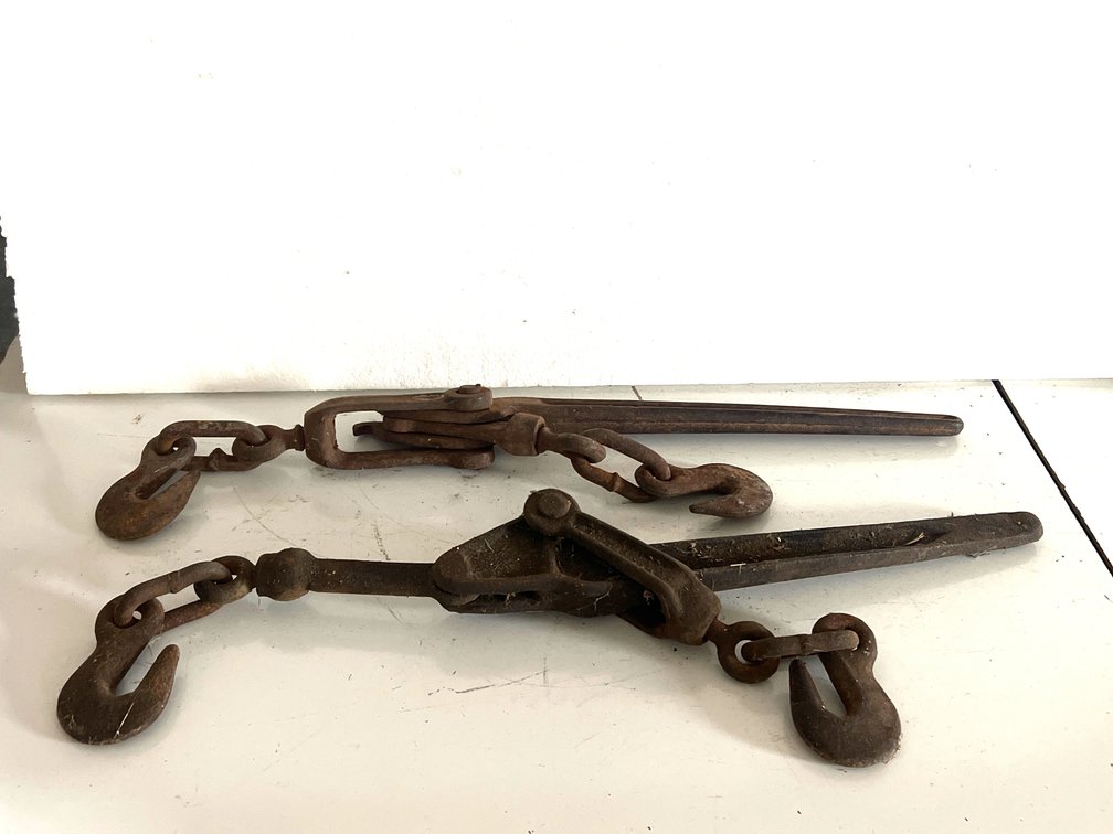 Two Lever-Action Chain Load Binders