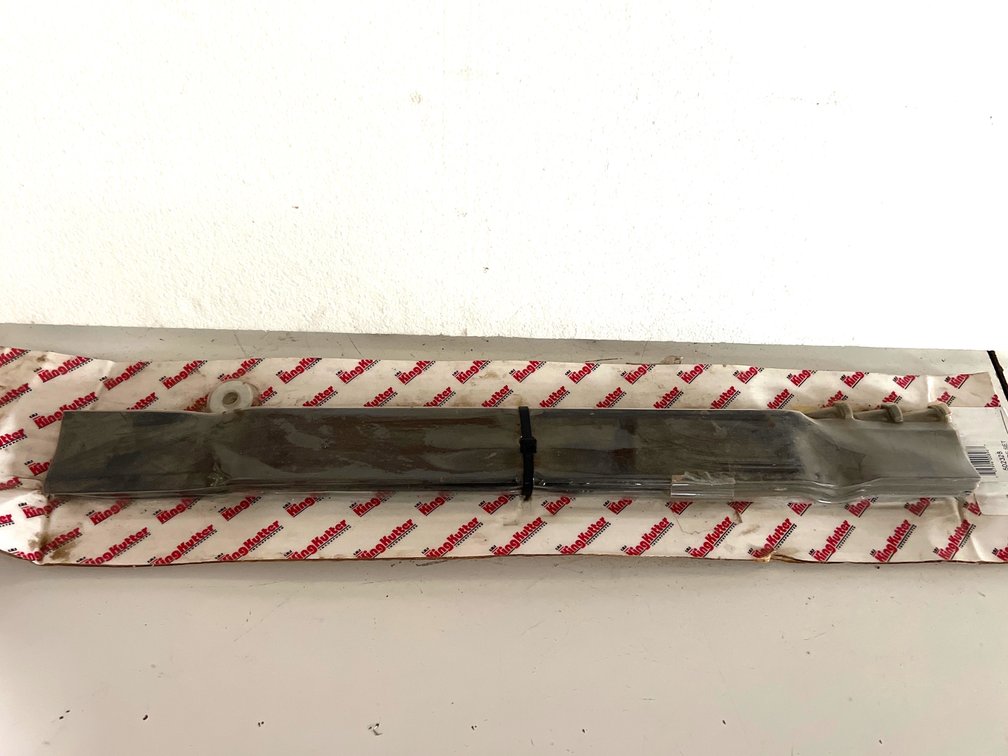 King Kutter 502328 Finish Mower Blade Set with Hardware