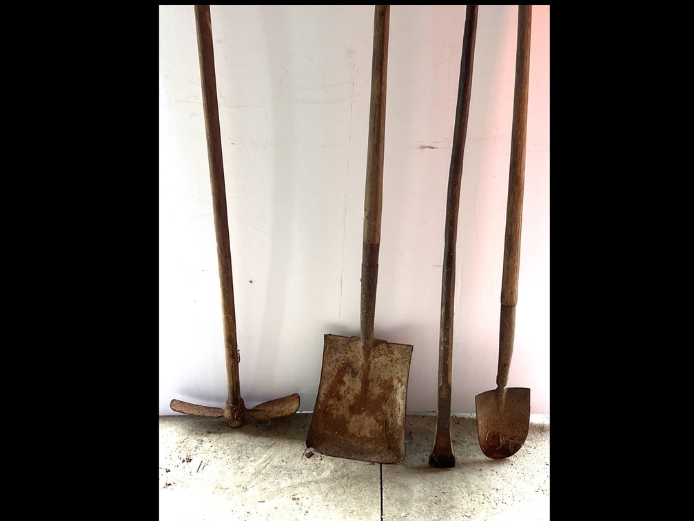 Long-Handled Digging Tools, Shovels, Mattock, and Spud Bar