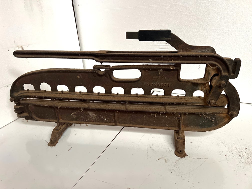 Monarch Model SBC-32 Cast Iron Asbestos Siding Cutter