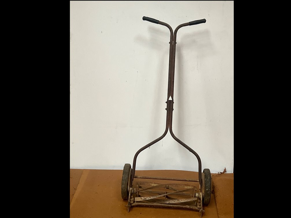 Manual Push Reel Lawn Mower with Rubber Tread Tires