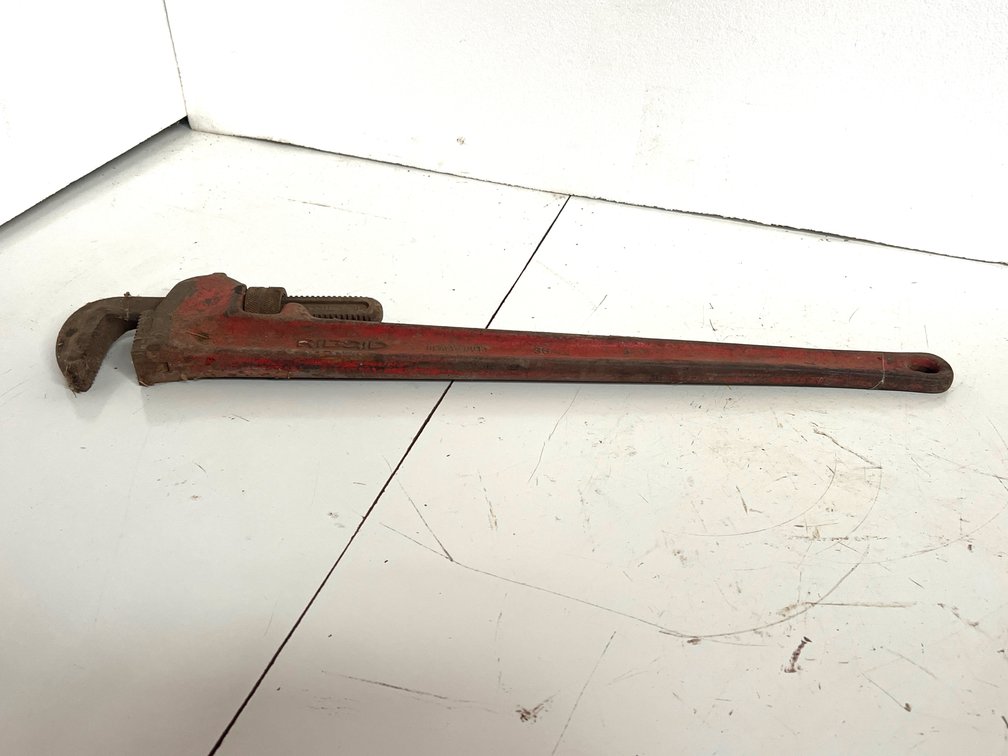 RIDGID 36 Heavy-Duty Straight Pipe Wrench