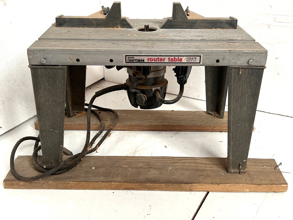 Sears Craftsman 9 25475 Router Table with Mounted Router