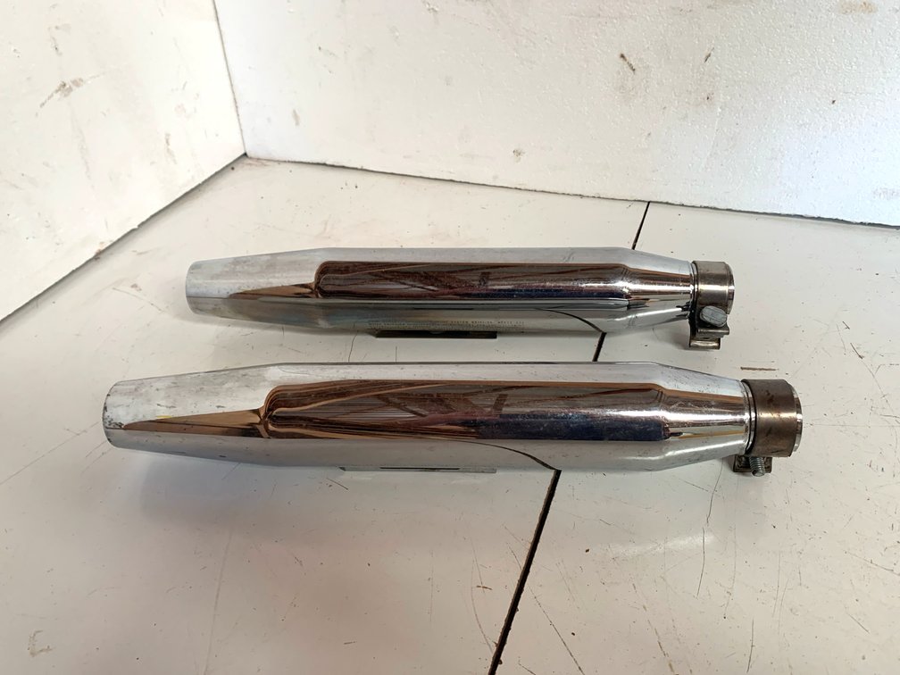 Pair of Harley-Davidson Chrome Exhaust Mufflers 65747-94