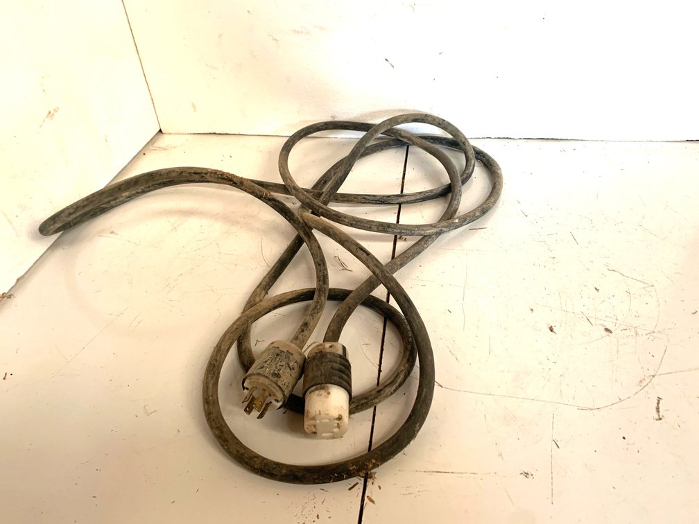Heavy-Duty 4-Prong Twist-Lock Extension Cord