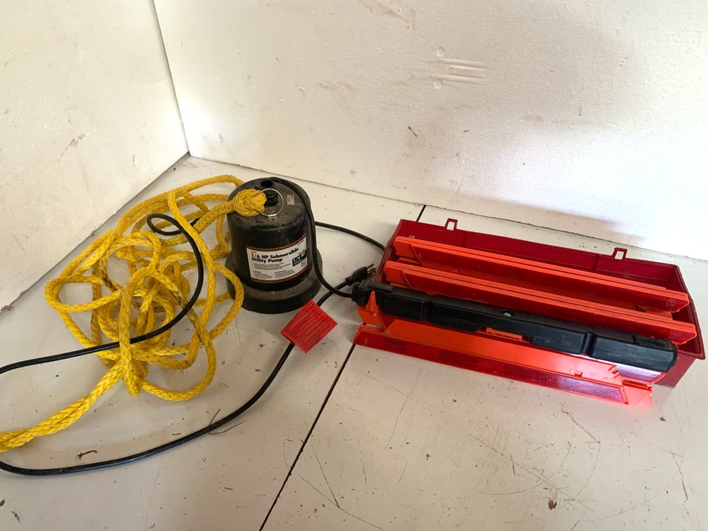 Submersible Utility Pump and Emergency Warning Triangle Kit