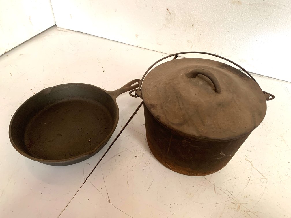 Cast Iron Skillet and Dutch Oven with Lid