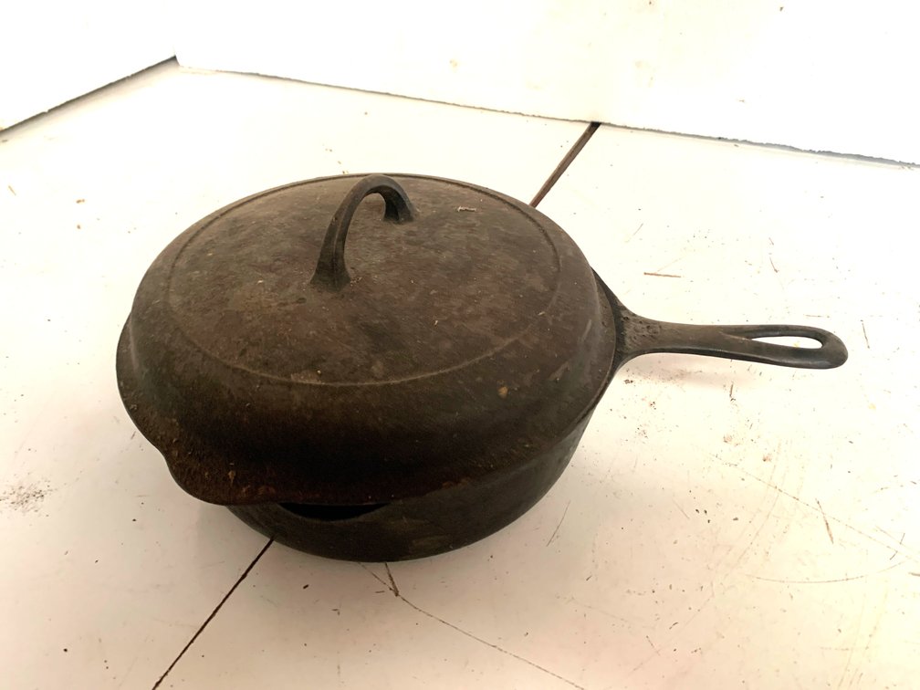 Cast Iron No. 8 Deep Skillet with Matching Lid