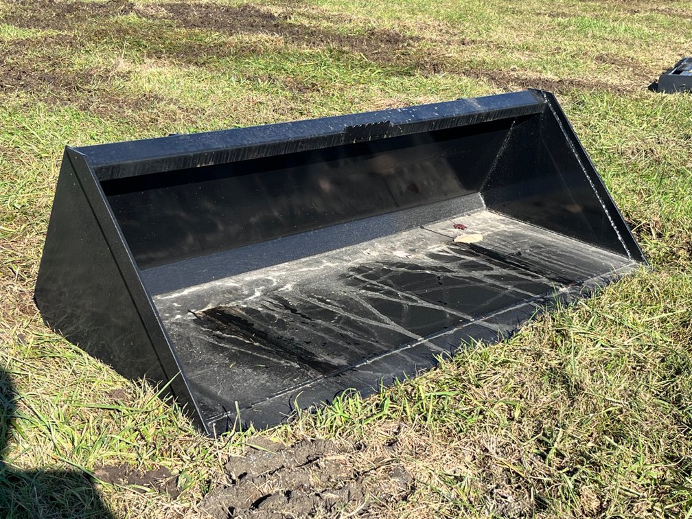 SWICT 72” Skid Steer Loader Bucket