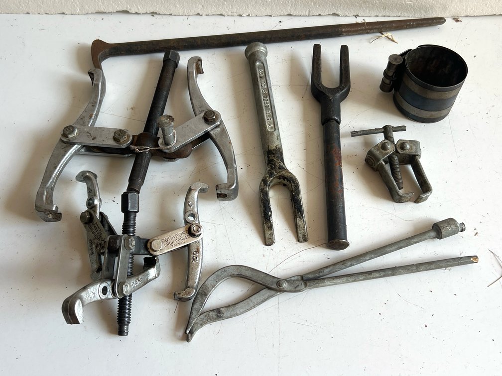 Mechanical Gear Pullers, Pickle Forks, and Automotive Tools