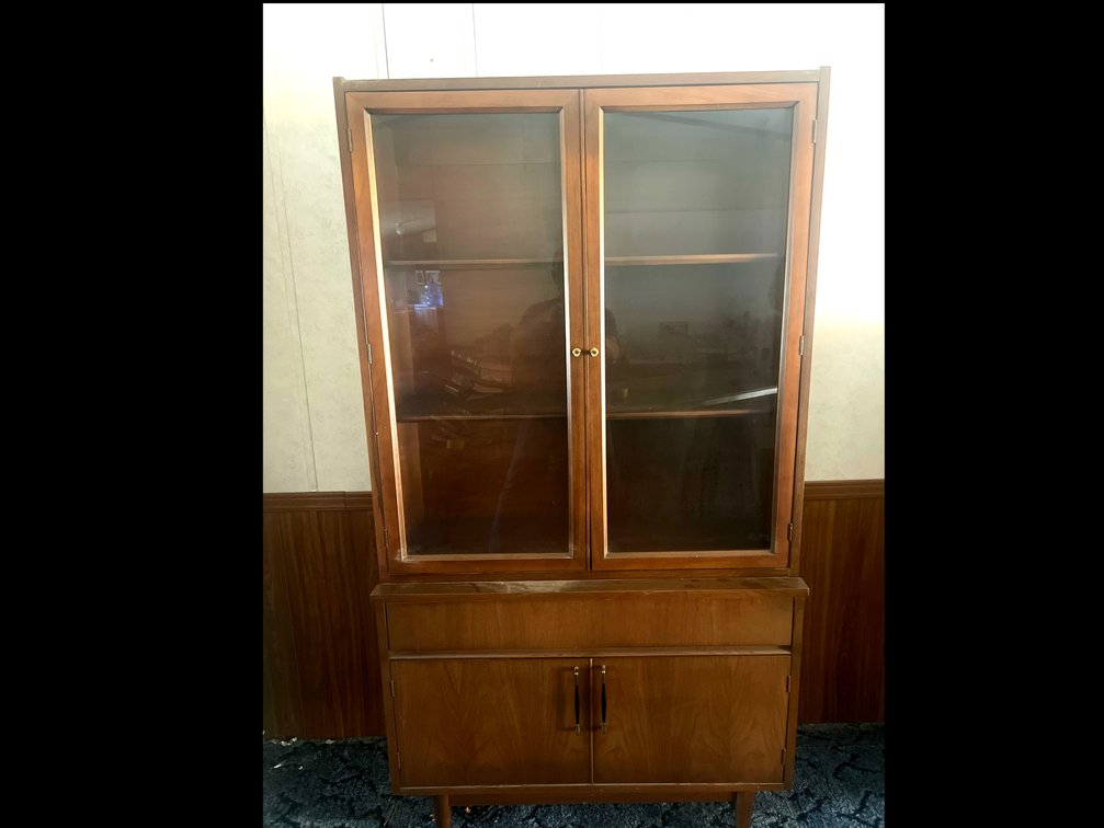 Modern Style Wood Display Cabinet Hutch
