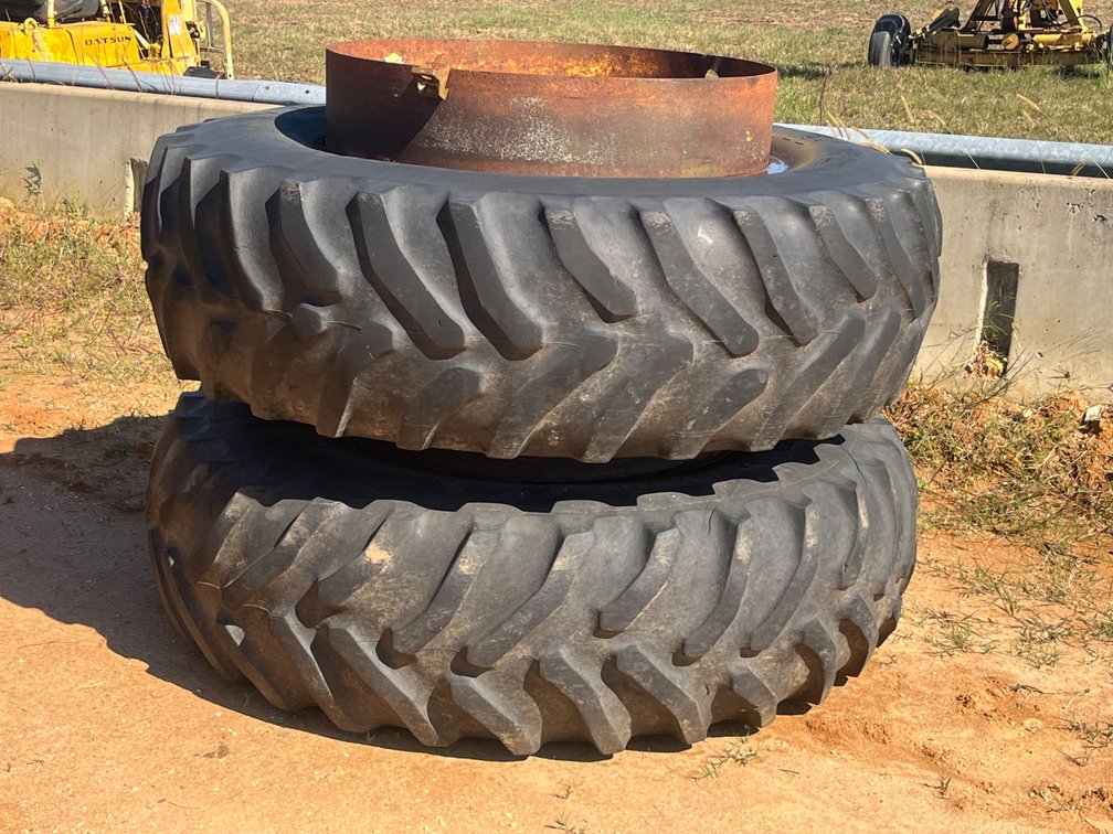 Set of 18.4 R 38 Duals