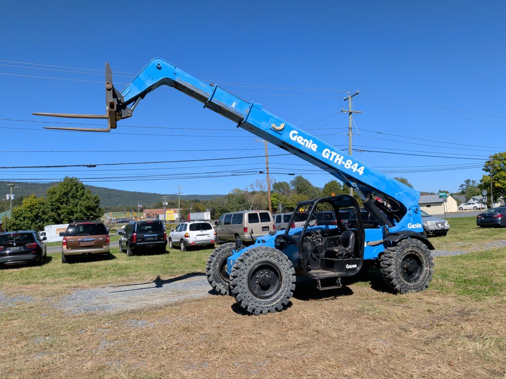 2013 Genie GTH-844 Telehandler