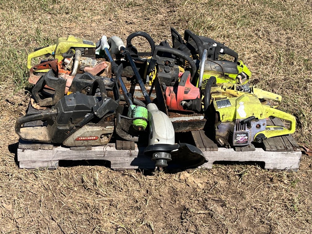 Misc Chainsaws, Chainsaw Powerheads, and Trimmer Attachments