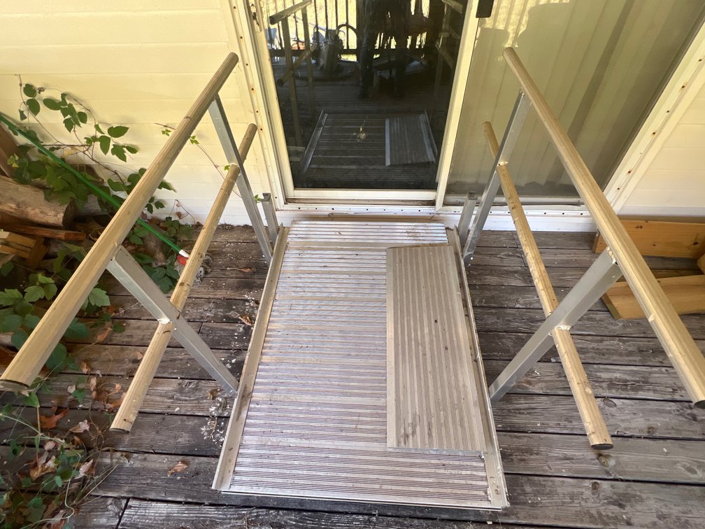 Aluminum Modular Wheelchair Ramp with Handrails