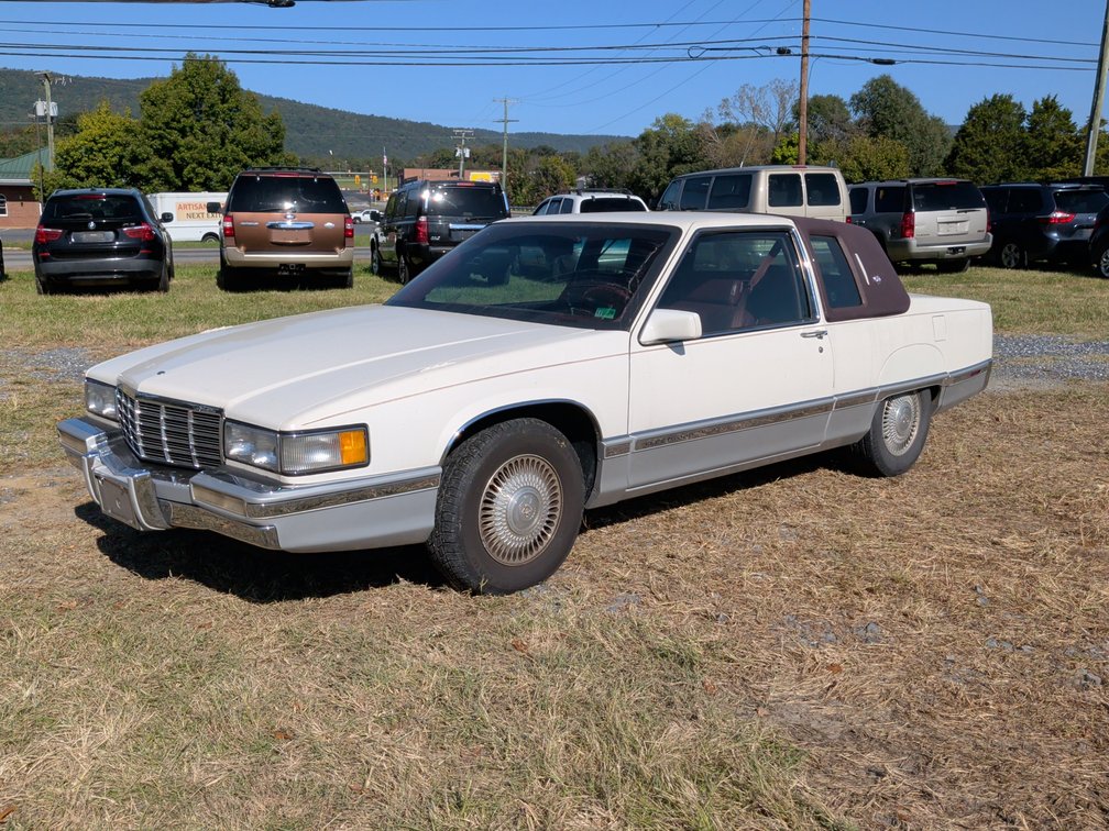 1992 Cadillac Fleetwood Passenger Car