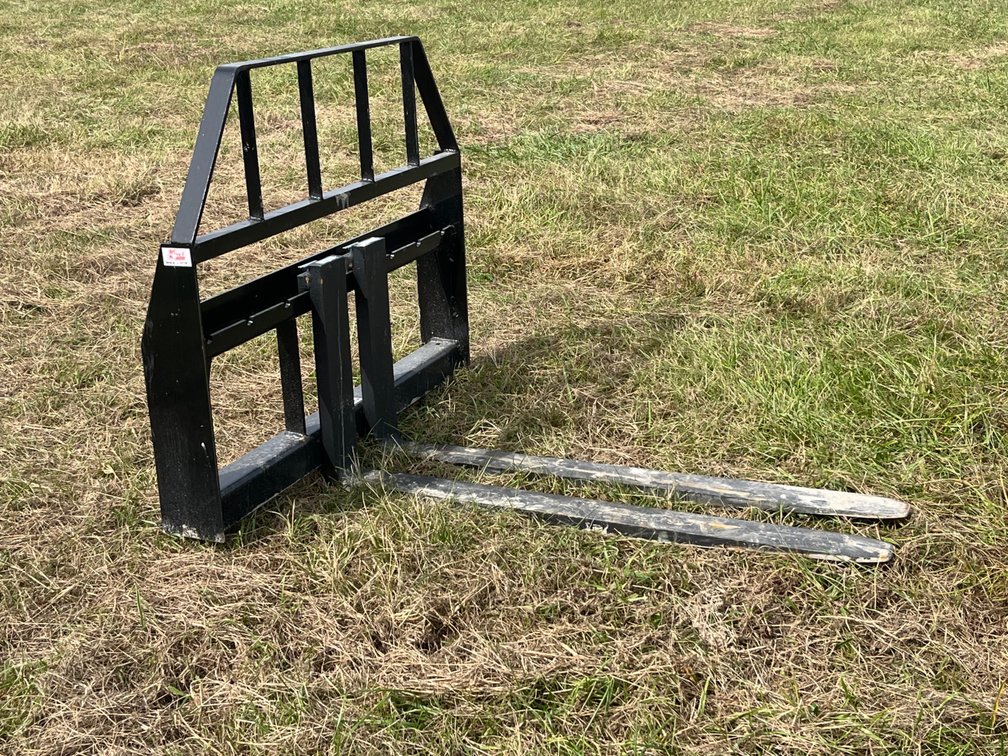 Kivel 3500 lb Skid Steer Pallet Fork Attachment