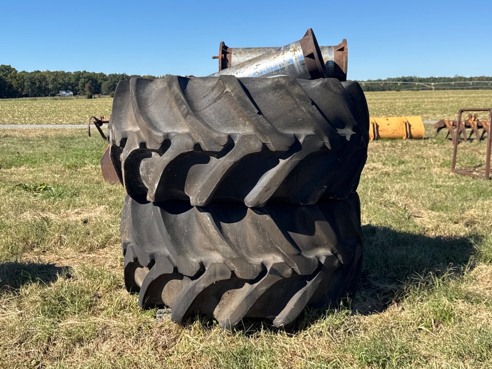 Pair of 30.5L-32 Tractor Tires with Dual Wheel Spacers
