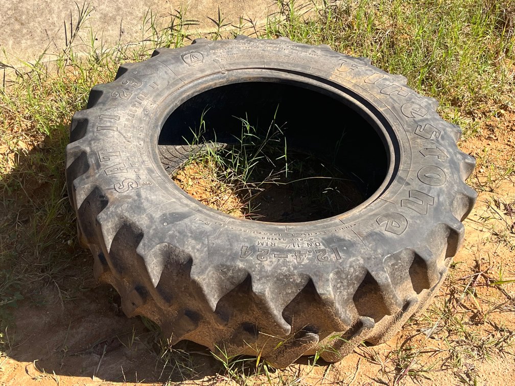 Firestone Super All Traction II 23° 12.4-24 Tractor Tire