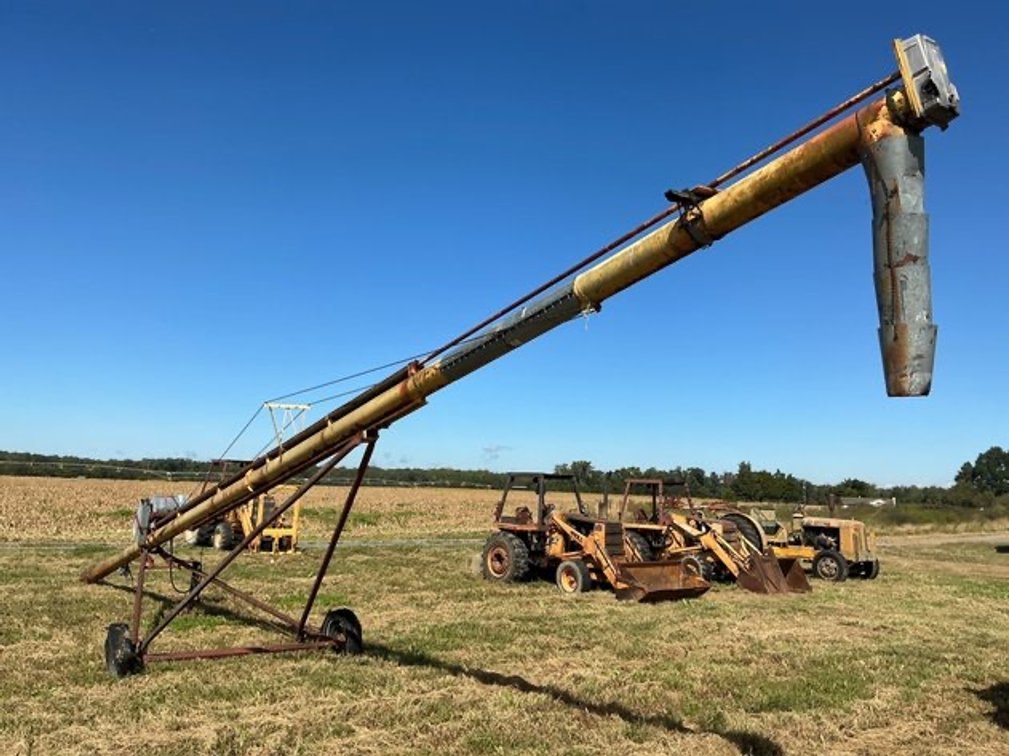 Westfield WR80-51 Portable Grain Auger with Electric Motor