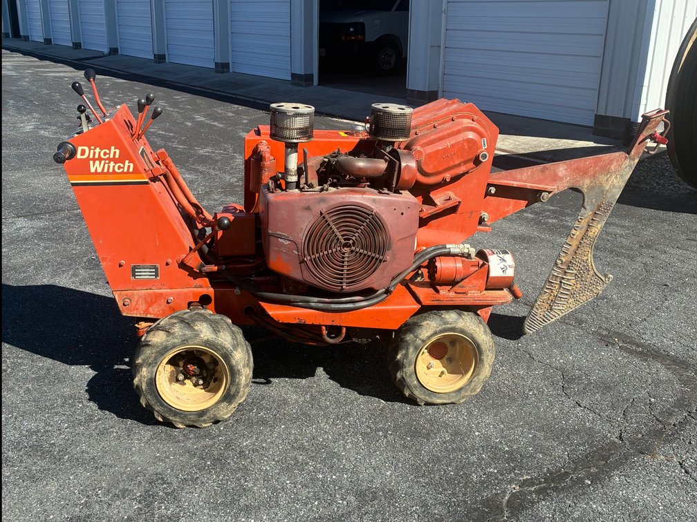 DITCH WITCH V252 CABLE PLOW