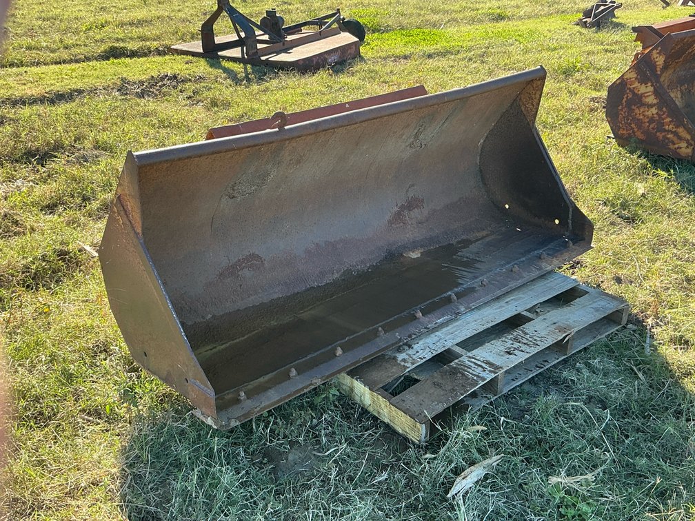 80" Loader Bucket