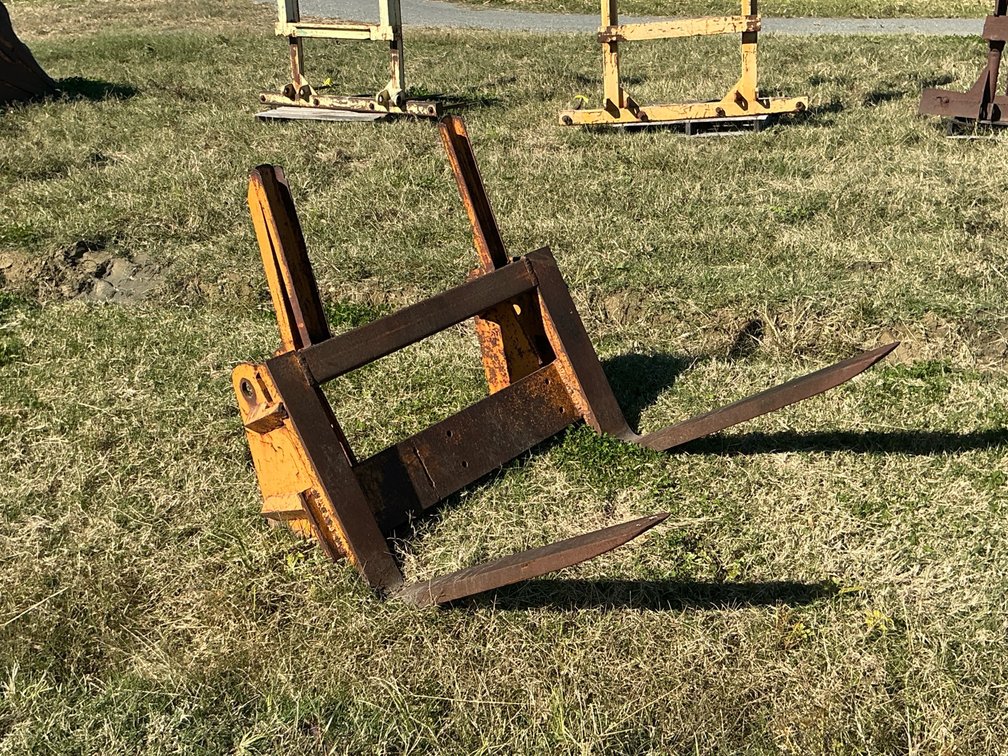 Loader Pallet Fork Attachment
