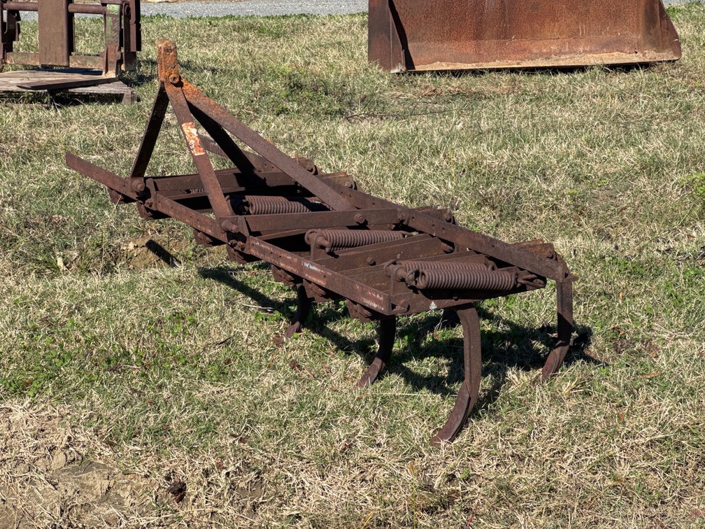 3-Point Hitch Chisel Plow