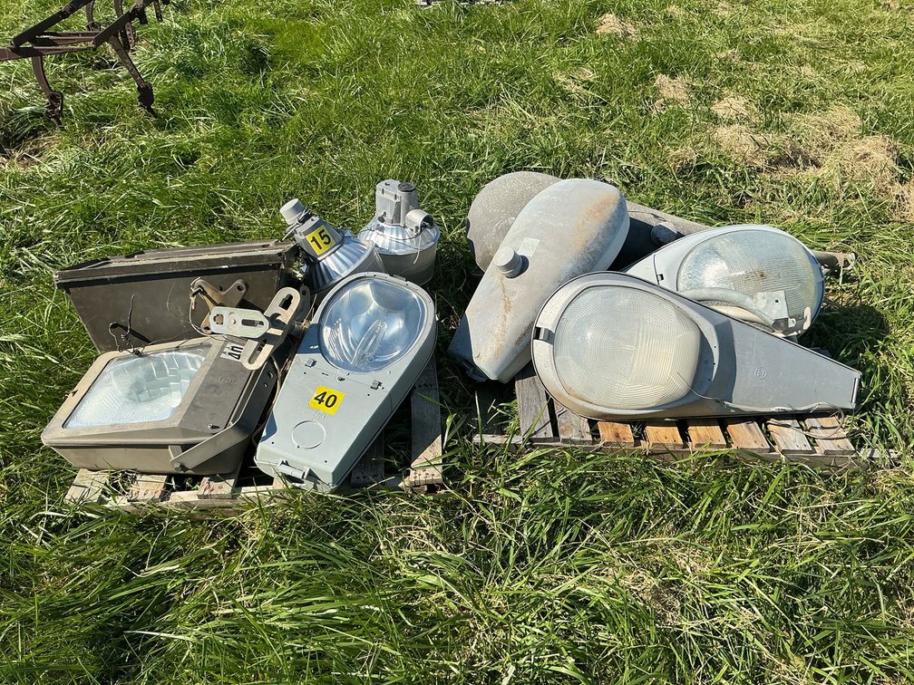 Street Lights, Floodlights, and Industrial Light Fixtures