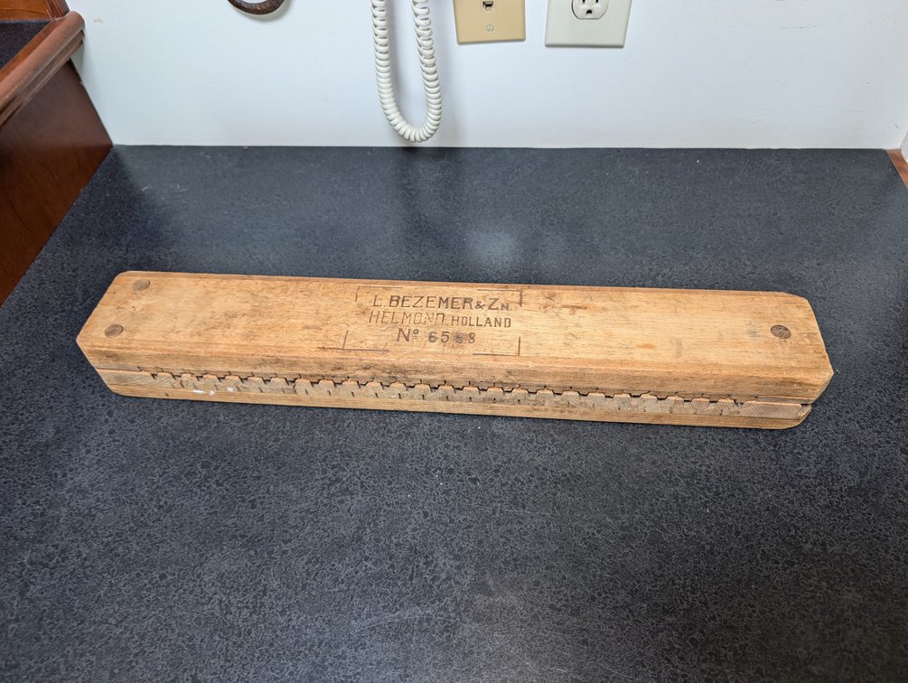 L. Bezemer & Zn Cigar Mold