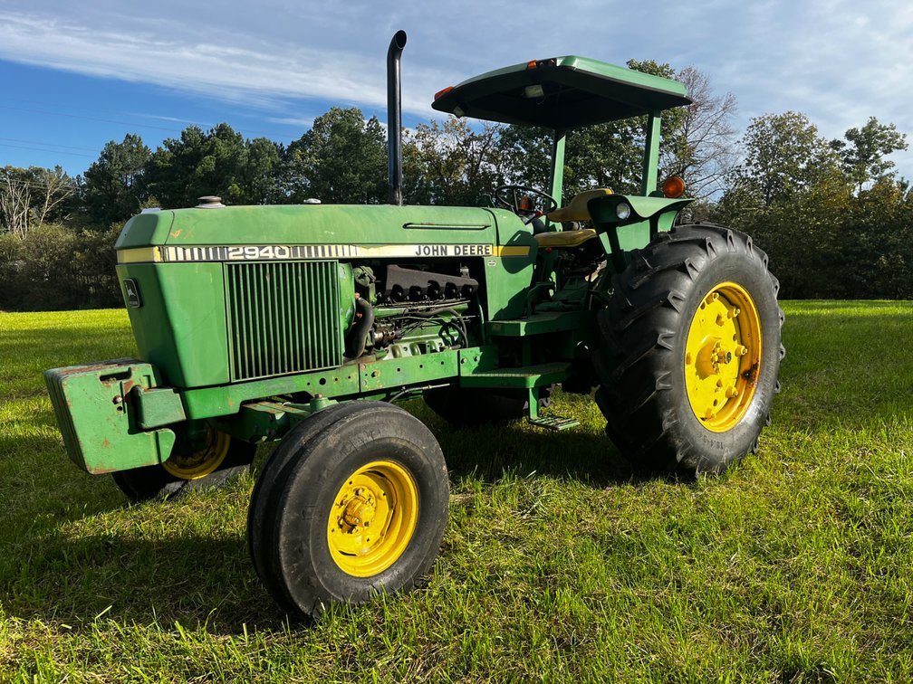 John Deere 2940