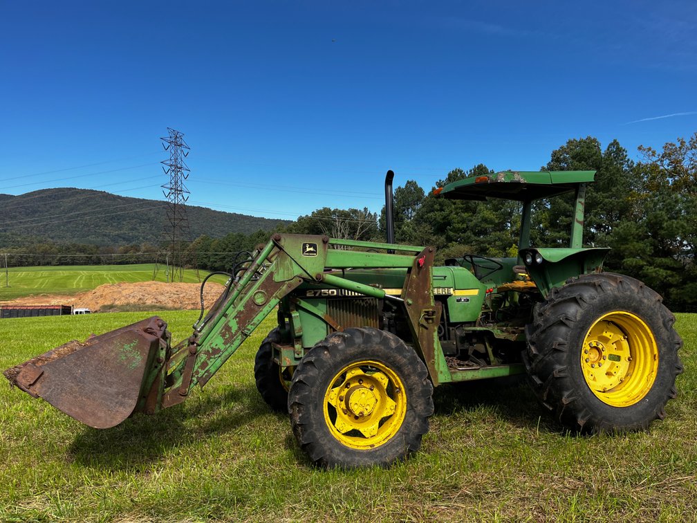 John Deere 2750 MFWD Tractor