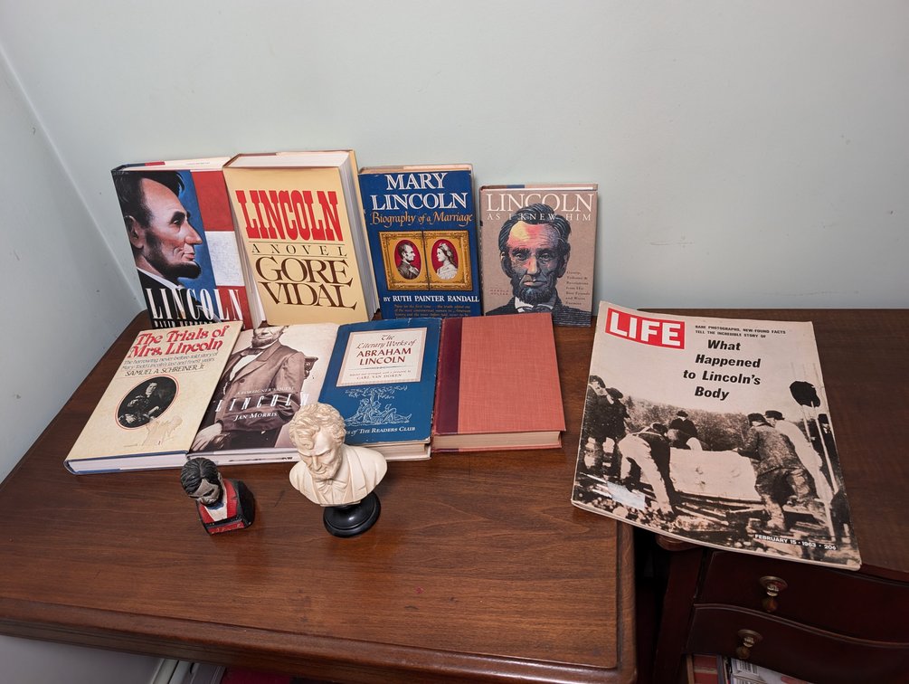Lincoln Books and Figures