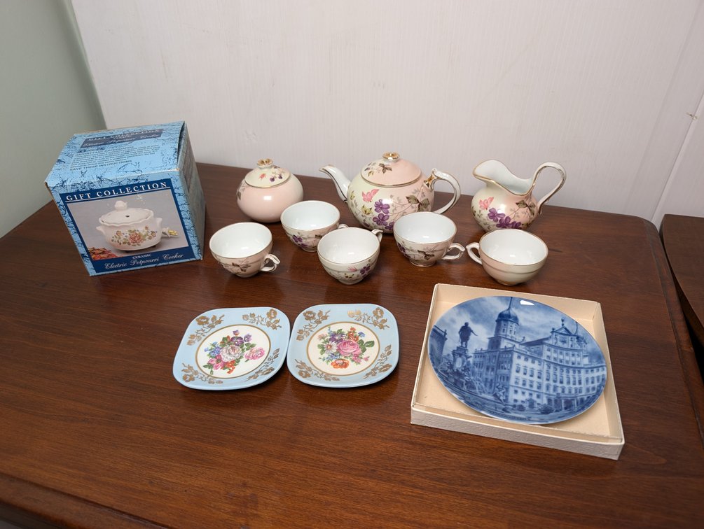 Tea Set And Other Ceramic Items