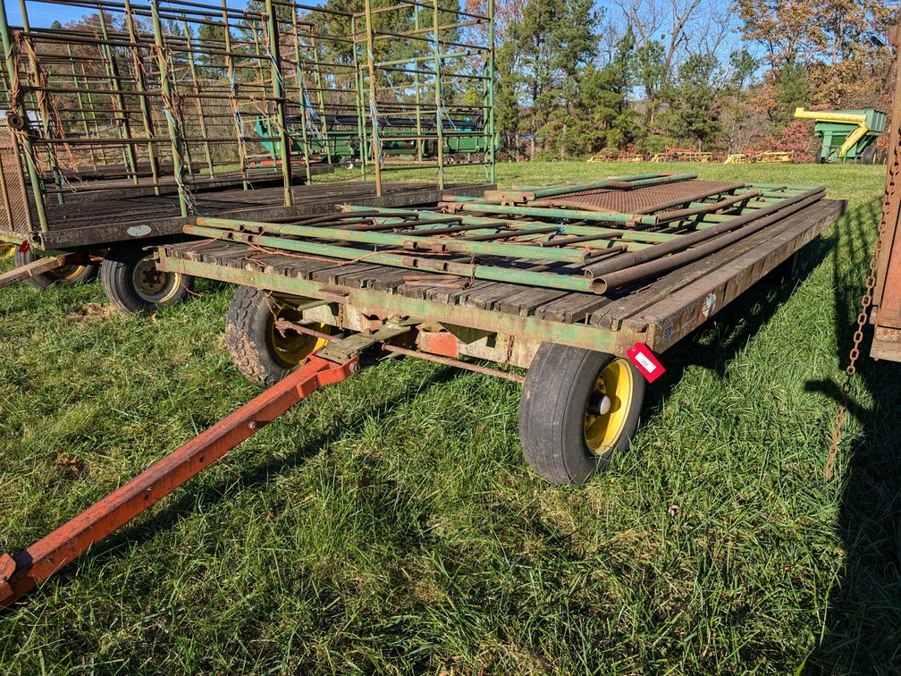 Diller 920 Bale Wagon