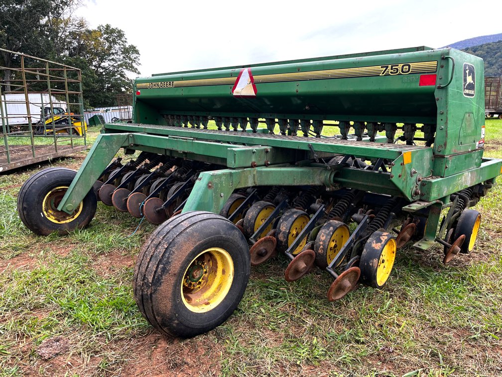John Deere 750 No-Till Grain Drill