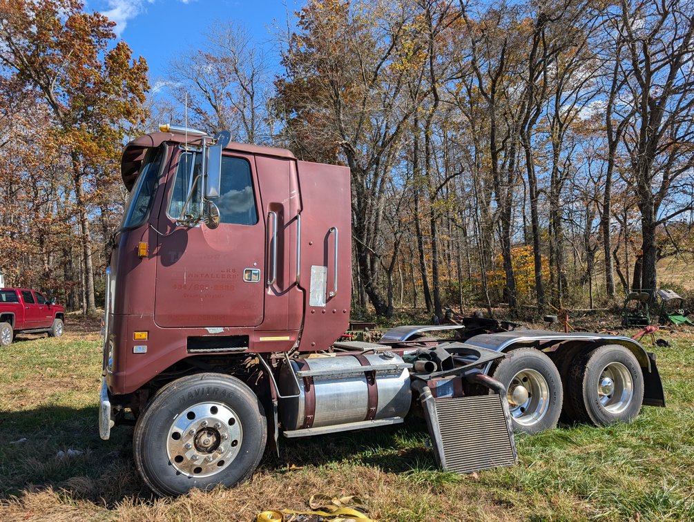 1991 White/GMC WHR Cabover Truck
