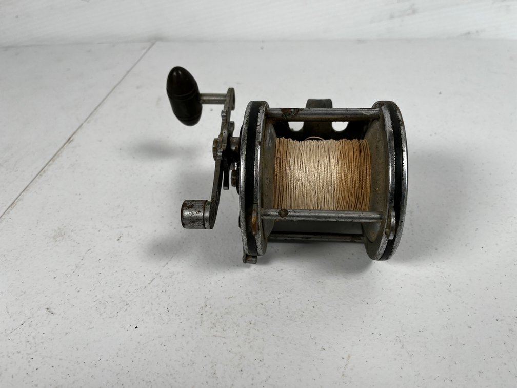 Penn Senator 4/0  Large Reel
