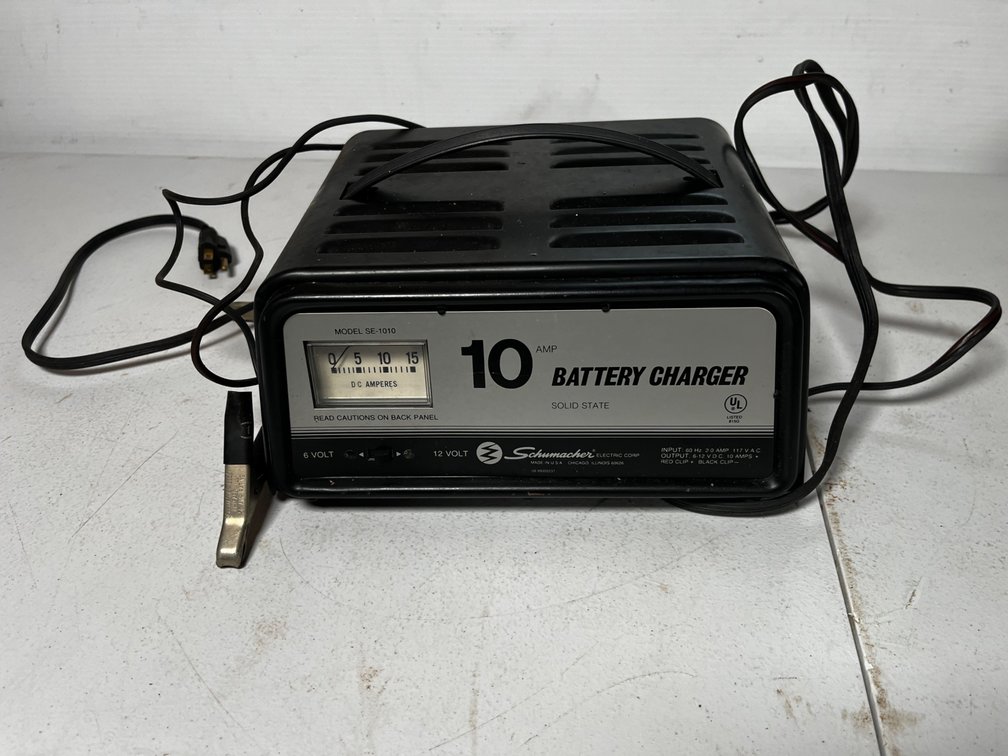 Schumacher 10 Amp Battery Charger