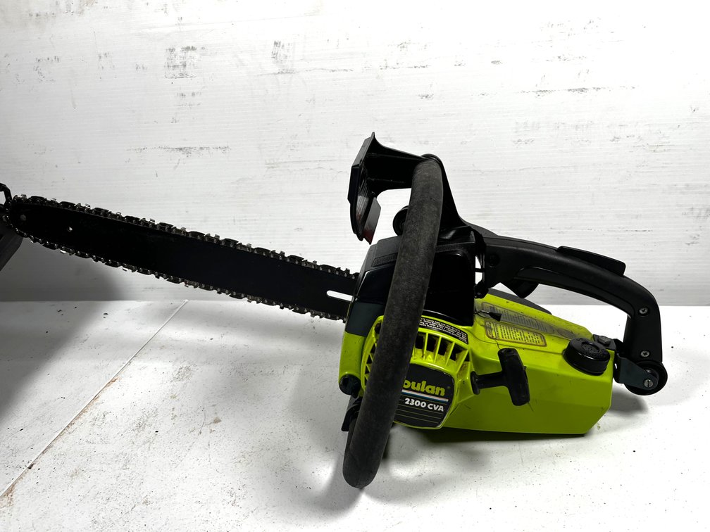 Poulan 2300 CVA Chain Saw
