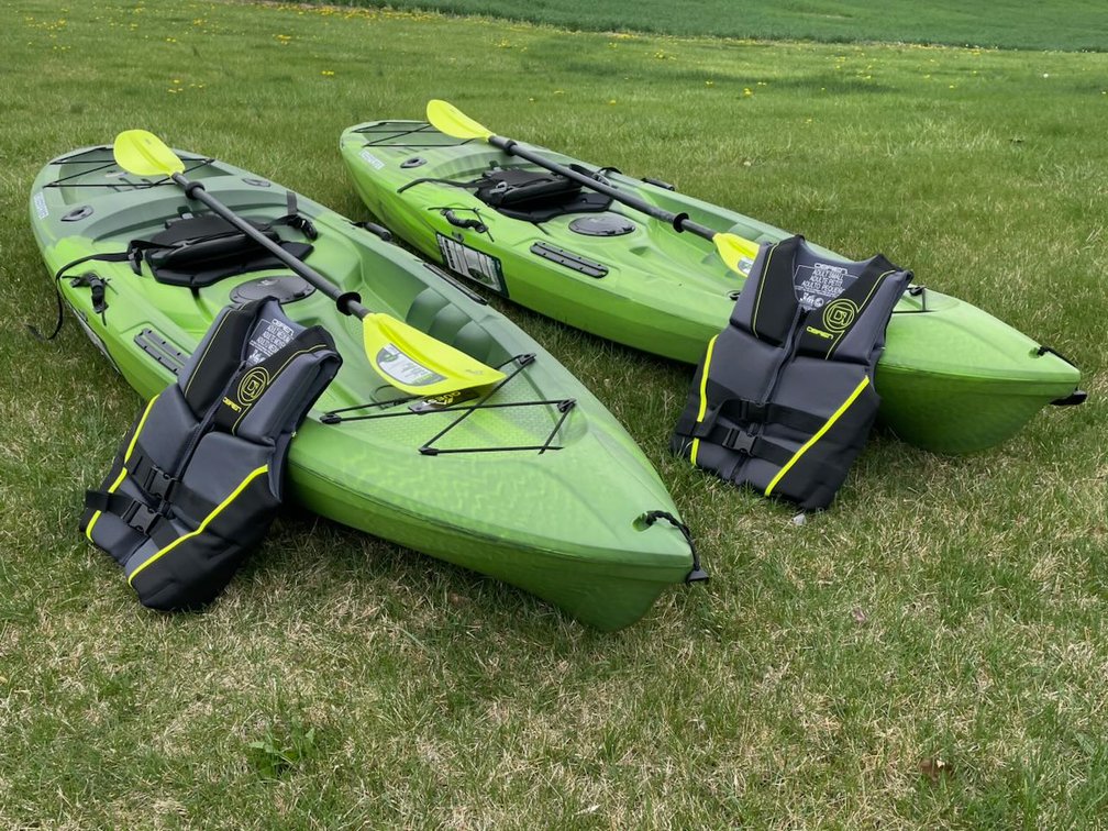 Pair of Quest Crosswater 10' Kayaks - New