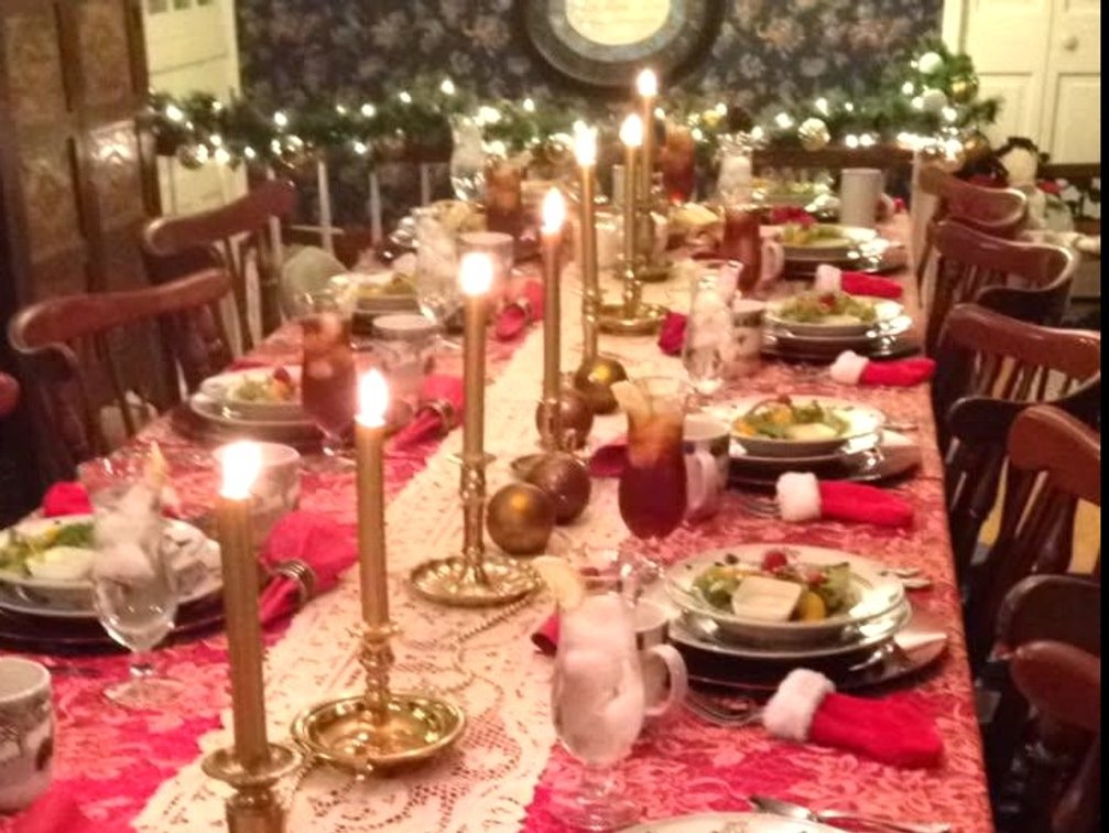 Christmas Country Inn Style Dining For Up To 14 By Leon and Ida Heatwole