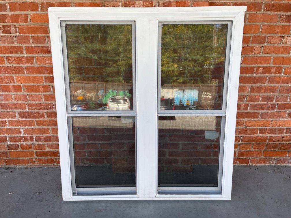 Untied vinyl window